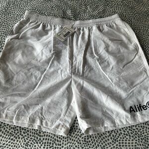 BNWT, Men’s ALife White Swim Trunks/Shorts w/ Blk logo, Size XL